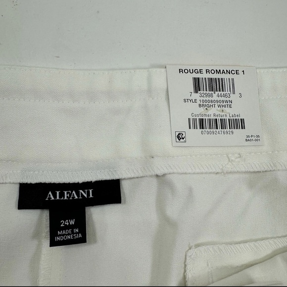 NWT Alfani Plus Size 24W White Ankle Pants Comfort Waist Skinny Leg Cotton Blend - Picture 5 of 9